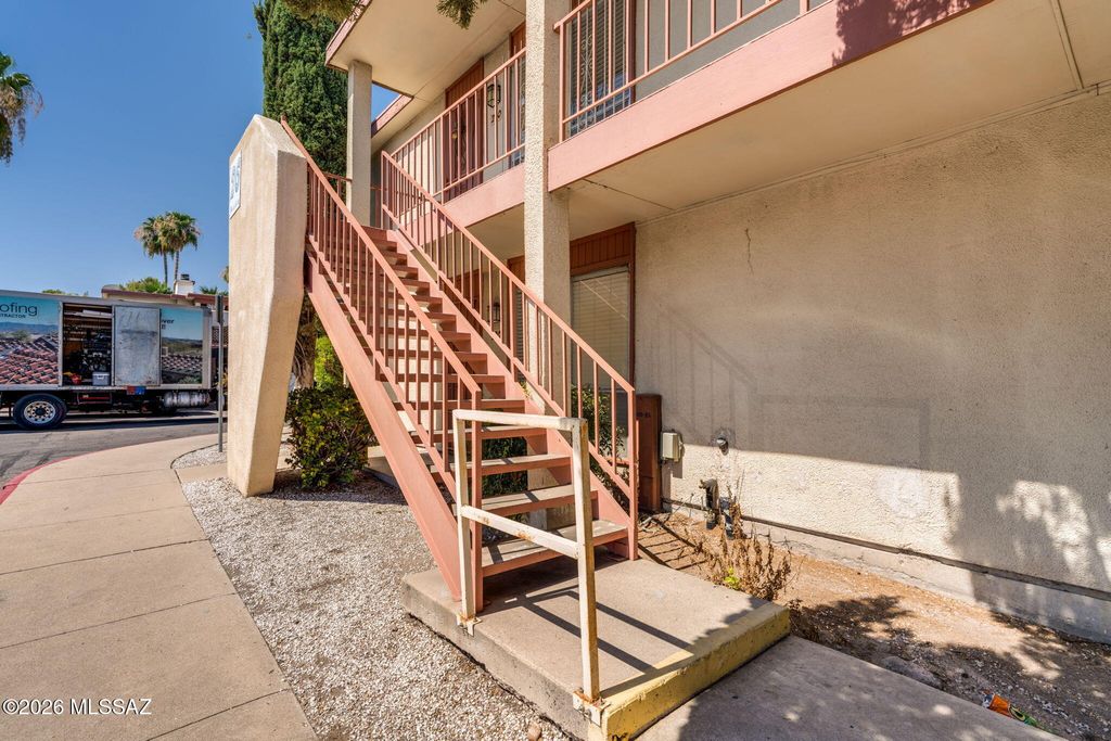 1600 N Wilmot Rd Unit 290, Tucson, AZ 85712