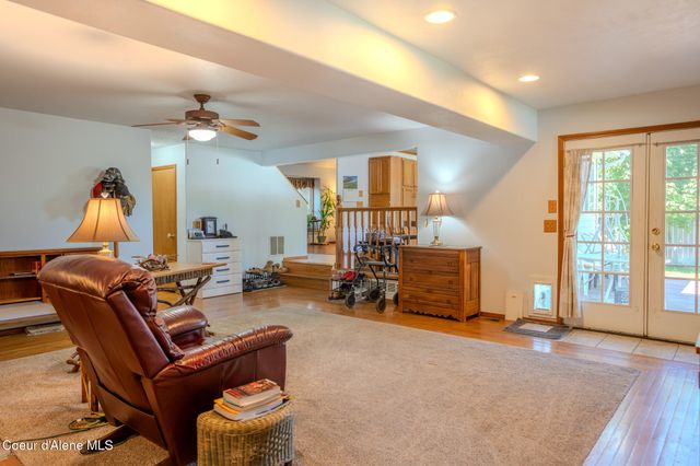 623 E Maple PL, Hayden, ID 83835
