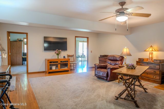 623 E Maple PL, Hayden, ID 83835
