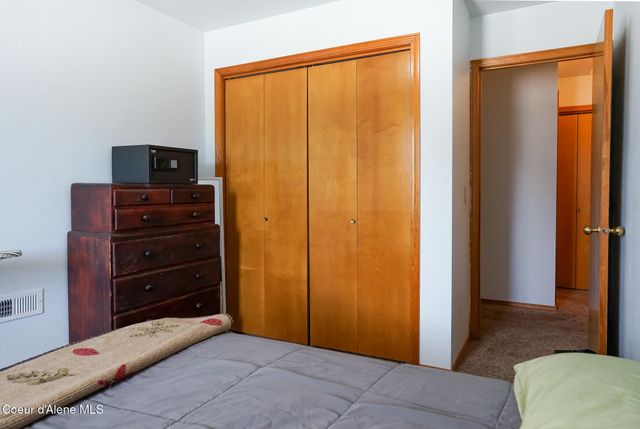 623 E Maple PL, Hayden, ID 83835