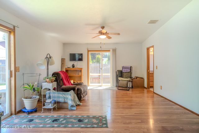 623 E Maple PL, Hayden, ID 83835