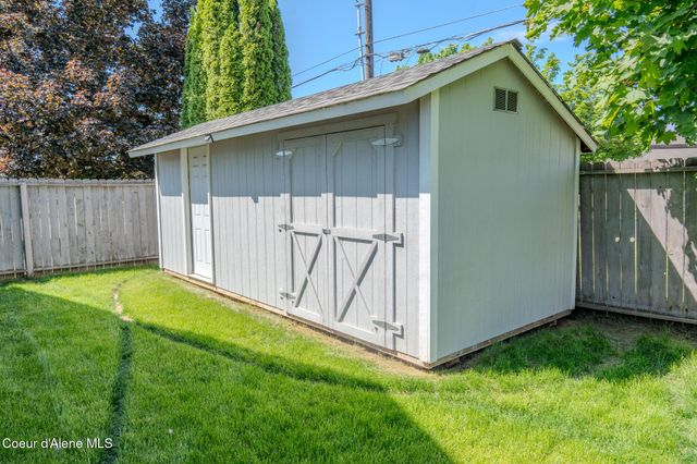 623 E Maple PL, Hayden, ID 83835