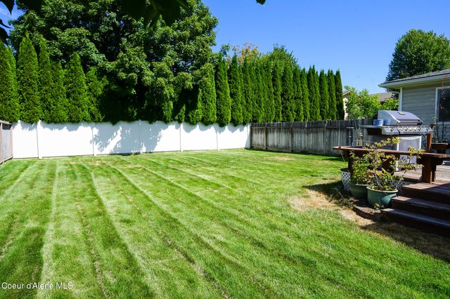 623 E Maple PL, Hayden, ID 83835