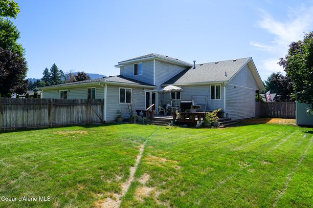 623 E Maple PL, Hayden, ID 83835