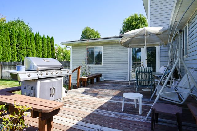 623 E Maple PL, Hayden, ID 83835