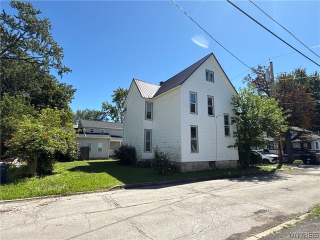 65 Lewis Street, Lockport City, NY 14094
