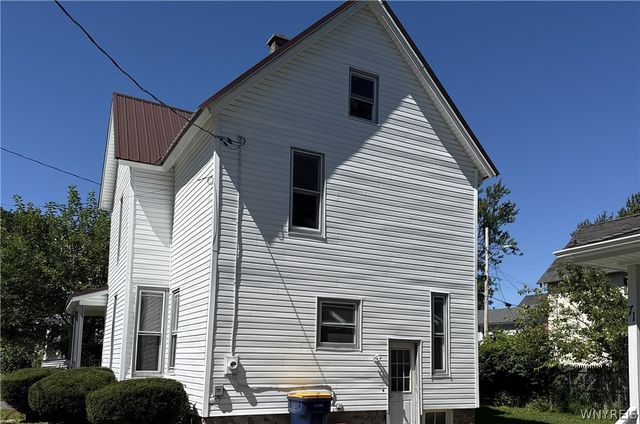 65 Lewis Street, Lockport City, NY 14094