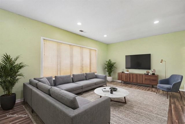 5564 Newton Avenue, Coloma, MI 49038