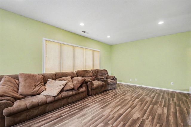 5564 Newton Avenue, Coloma, MI 49038