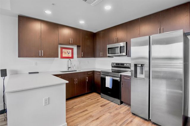 1709 N TAMIAMI TRAIL 416, Sarasota, FL 34234