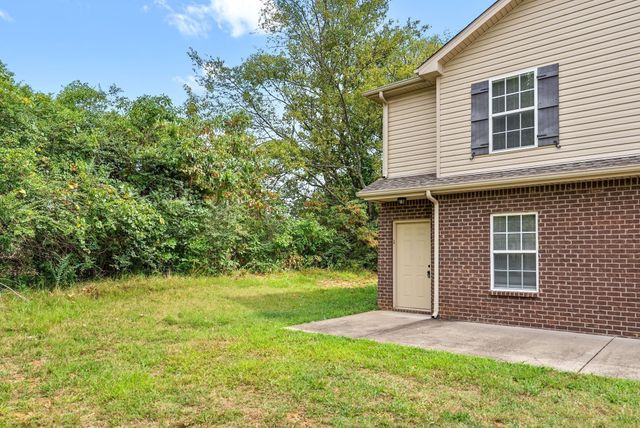 375 McGee Ct Apt 4, Clarksville, TN 37040