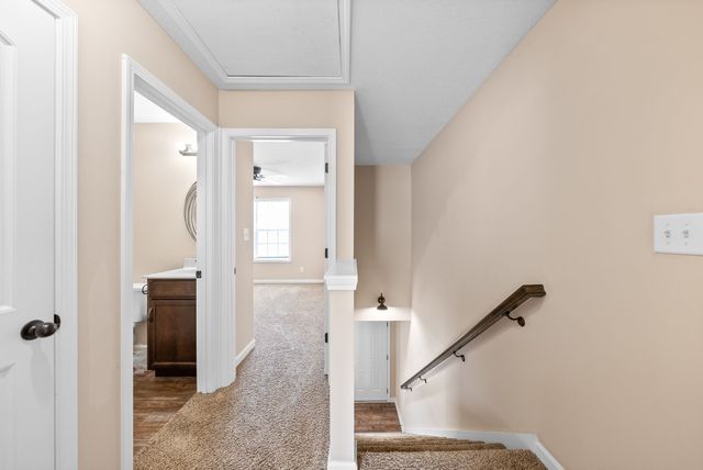 375 McGee Ct Apt 4, Clarksville, TN 37040
