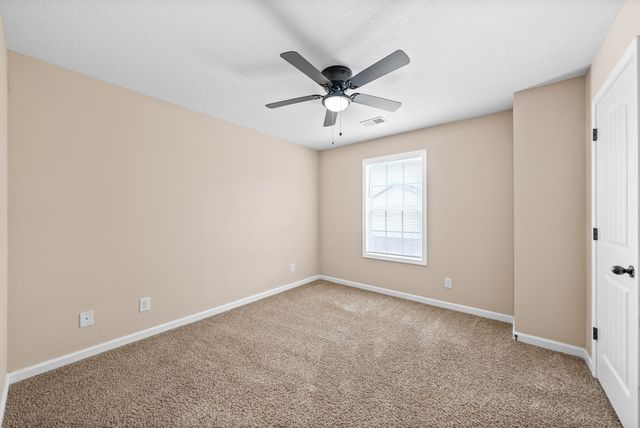 375 McGee Ct Apt 4, Clarksville, TN 37040