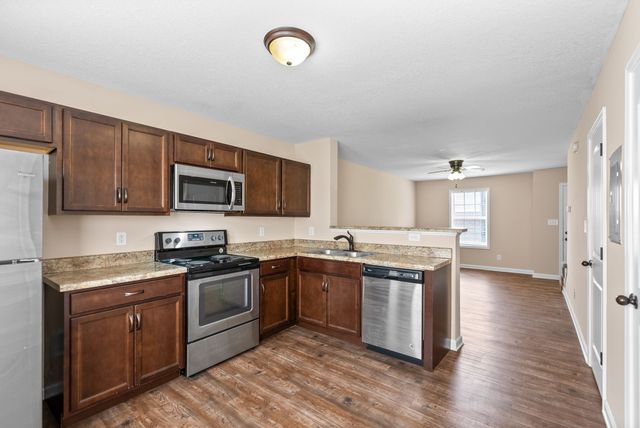 375 McGee Ct Apt 4, Clarksville, TN 37040