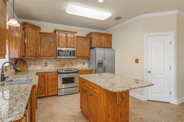 102 Antietam Drive, Bossier City, LA 71112