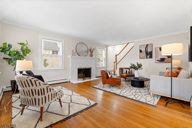9 Saint Charles Ave, West Caldwell Twp., NJ 07006