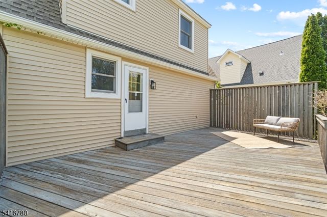 9 Saint Charles Ave, West Caldwell Twp., NJ 07006
