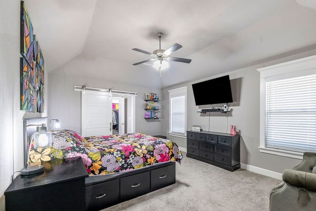 566 Parkside Cove, Bethel Heights, AR 72764