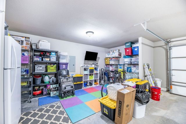 566 Parkside Cove, Bethel Heights, AR 72764