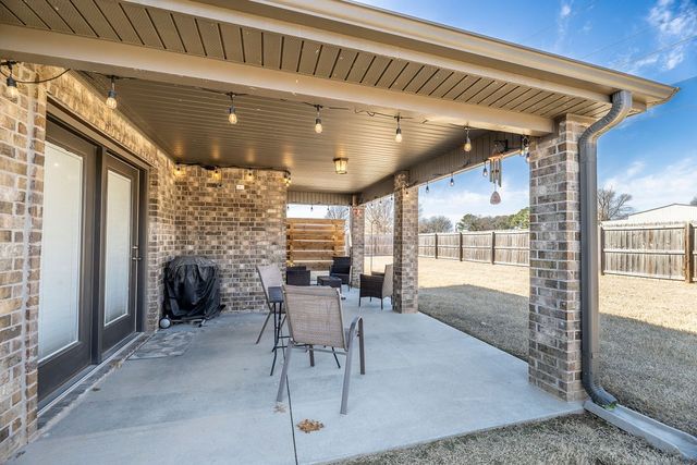 566 Parkside Cove, Bethel Heights, AR 72764