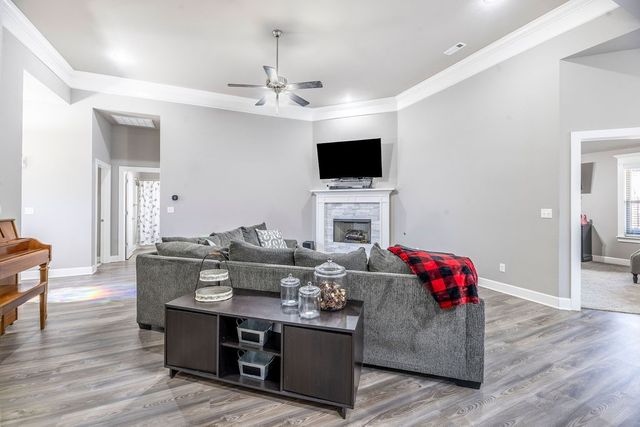 566 Parkside Cove, Bethel Heights, AR 72764