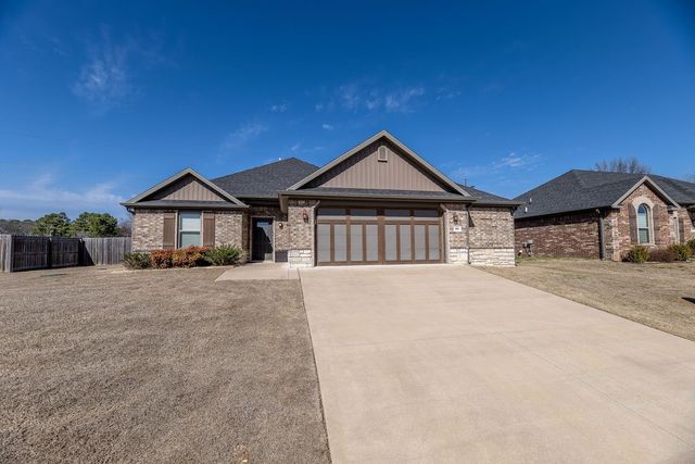 566 Parkside Cove, Bethel Heights, AR 72764