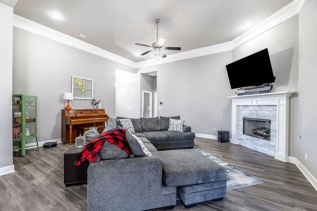 566 Parkside Cove, Bethel Heights, AR 72764