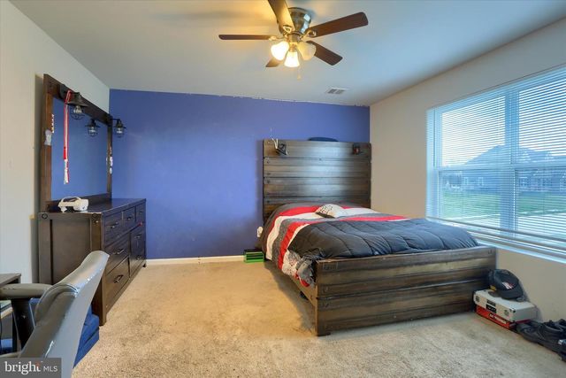 515 DARROW RD, York, PA 17404