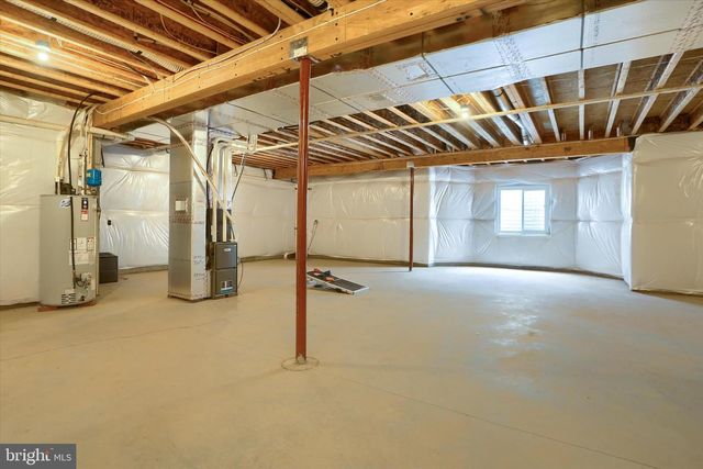 515 DARROW RD, York, PA 17404