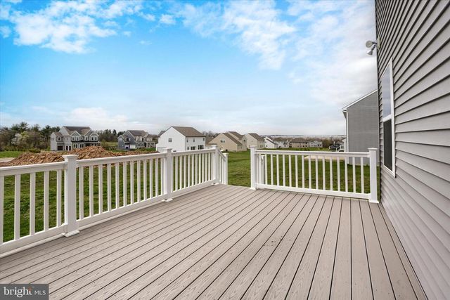 515 DARROW RD, York, PA 17404