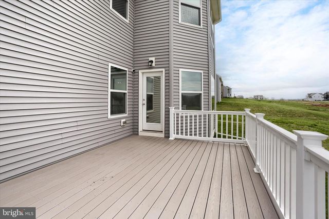 515 DARROW RD, York, PA 17404