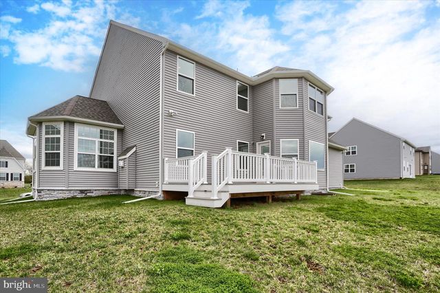 515 DARROW RD, York, PA 17404