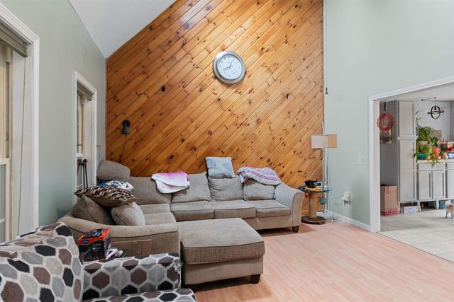 15 Deer Run, Sheldon, VT 05483