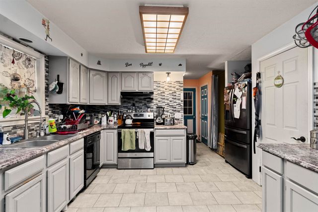 15 Deer Run, Sheldon, VT 05483