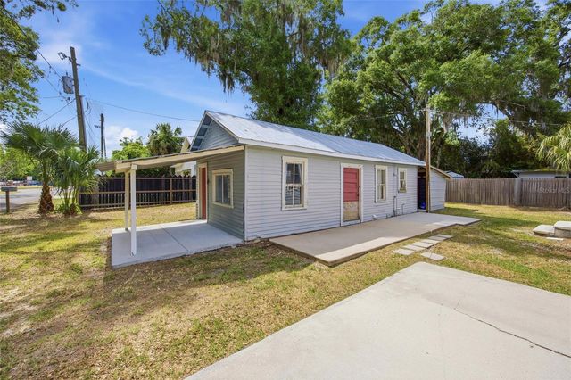 124 SE 1ST STREET, Williston, FL 32696