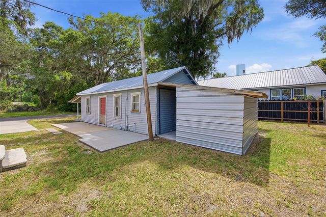 124 SE 1ST STREET, Williston, FL 32696