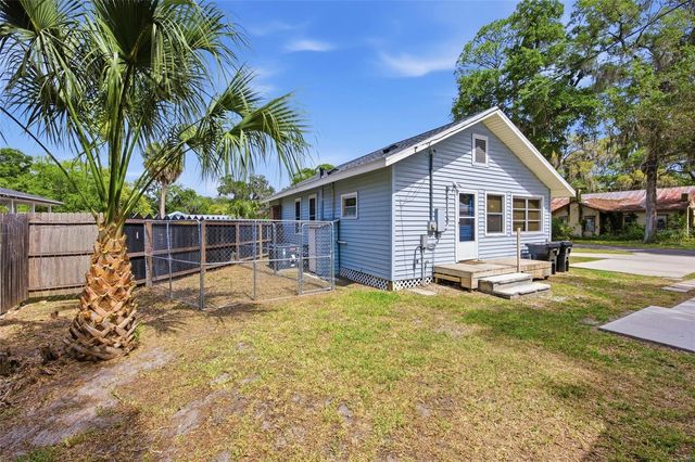 124 SE 1ST STREET, Williston, FL 32696
