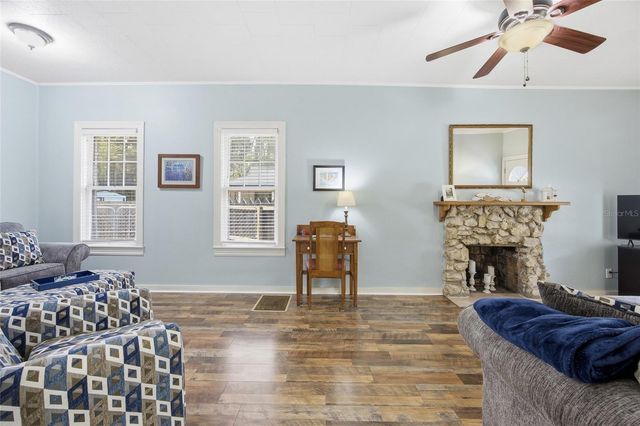 124 SE 1ST STREET, Williston, FL 32696