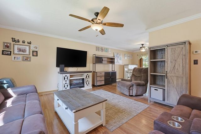 155 Dunnbrook Rd, East Brookfield, MA 01515