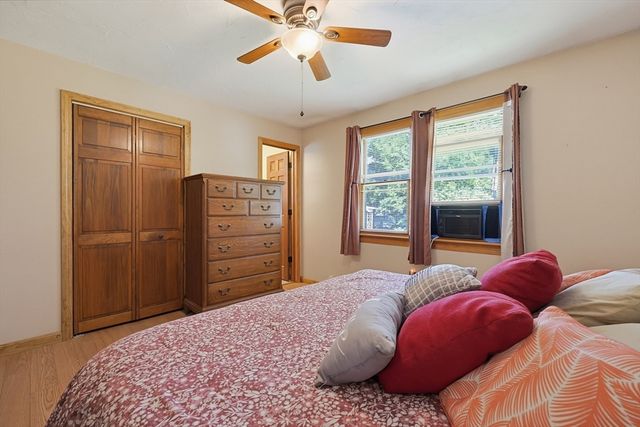 155 Dunnbrook Rd, East Brookfield, MA 01515