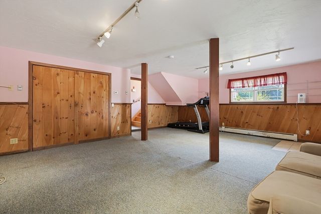 155 Dunnbrook Rd, East Brookfield, MA 01515