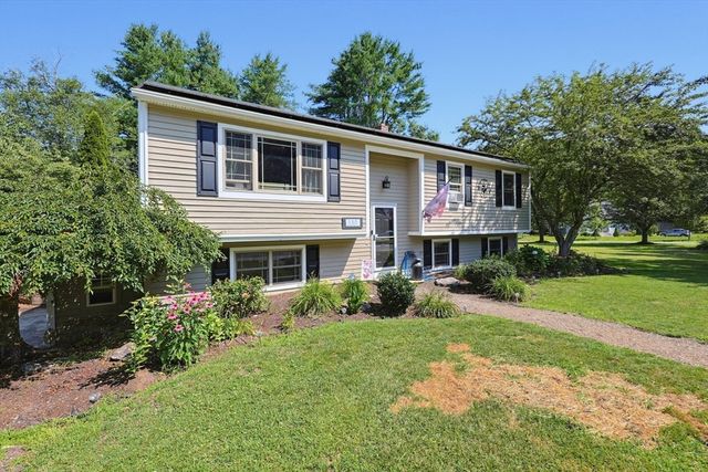 155 Dunnbrook Rd, East Brookfield, MA 01515