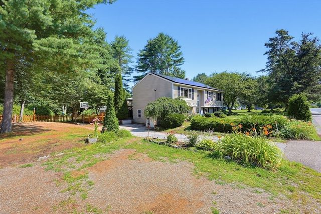 155 Dunnbrook Rd, East Brookfield, MA 01515