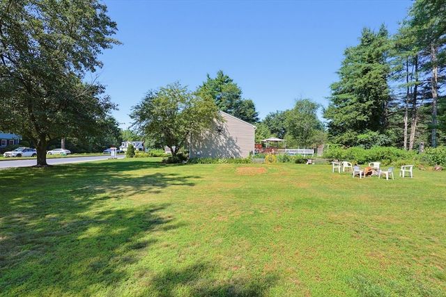 155 Dunnbrook Rd, East Brookfield, MA 01515