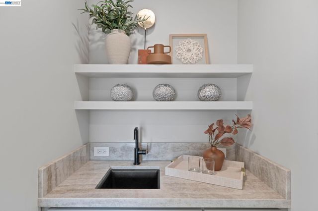 1766 College Ave, Livermore, CA 94550