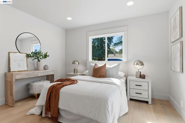 1766 College Ave, Livermore, CA 94550