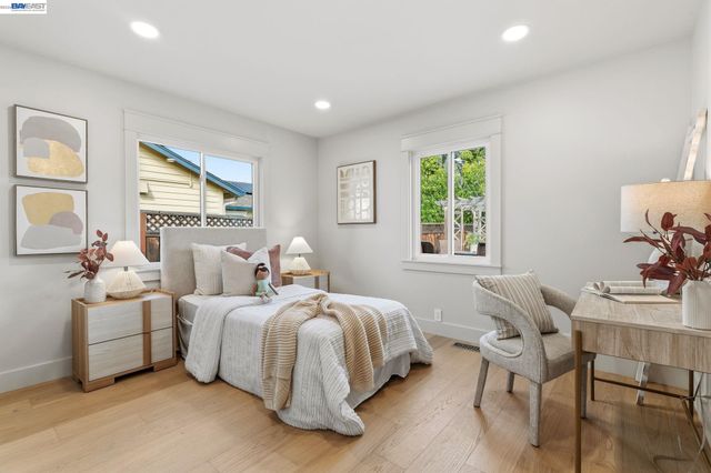 1766 College Ave, Livermore, CA 94550