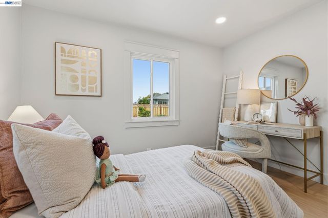 1766 College Ave, Livermore, CA 94550