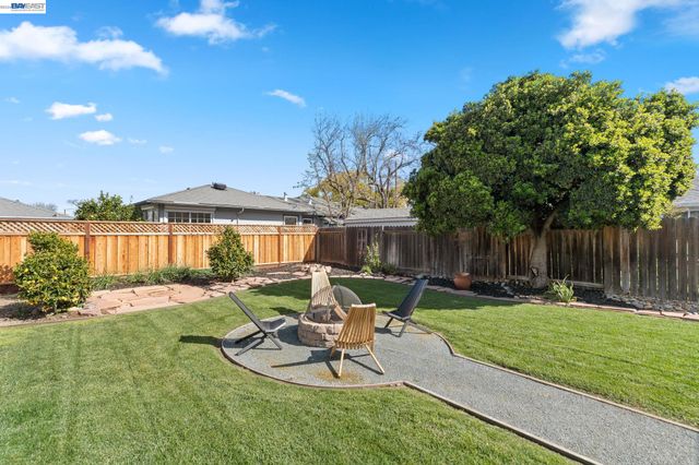 1766 College Ave, Livermore, CA 94550