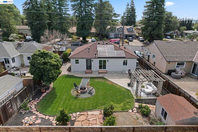 1766 College Ave, Livermore, CA 94550